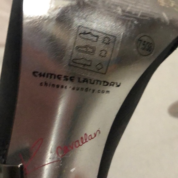 Chinese Laundry black leather booties - Picture 5 of 6